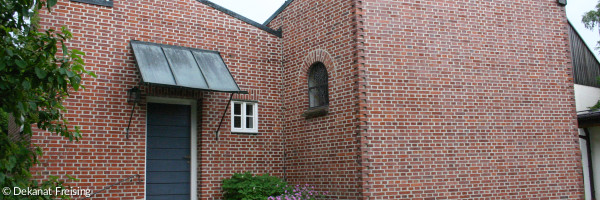 Foto von der Christuskirche in Au in der Hallertau