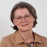 Portrait Dekanatssekretärin Magarete Forgber